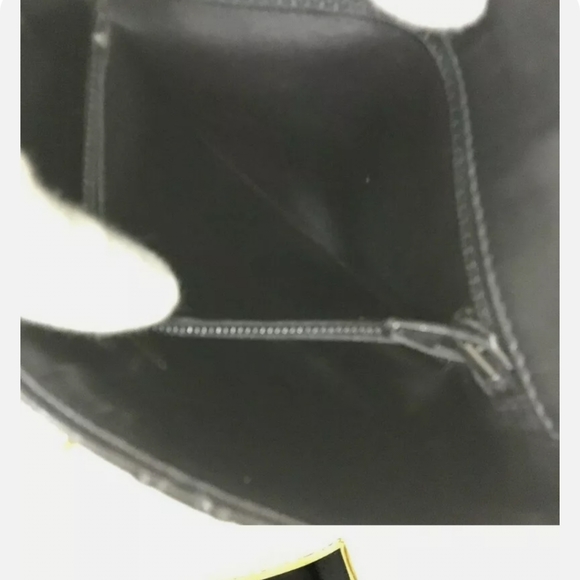 CHANEL Fanny Pack - Picture 10 of 12